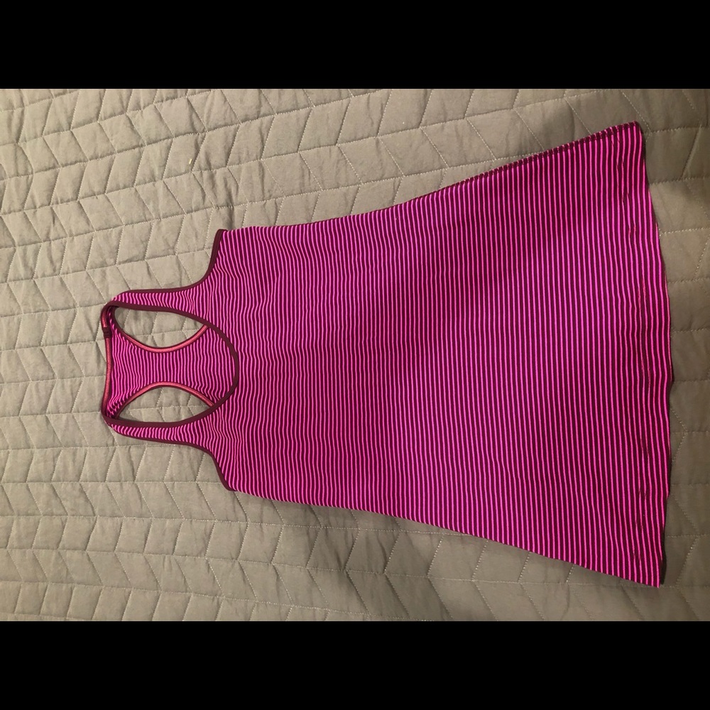 Lululemon tank top